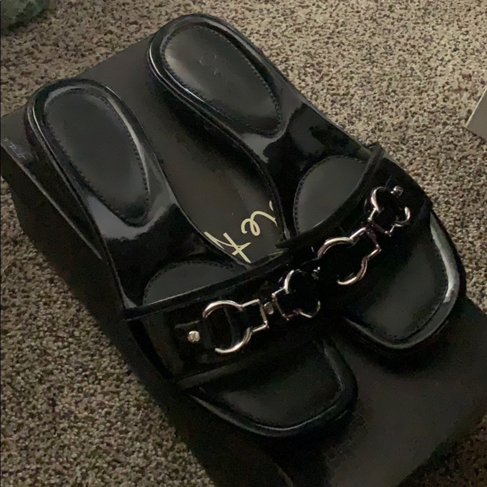 Cole Hahn Sandals 7B